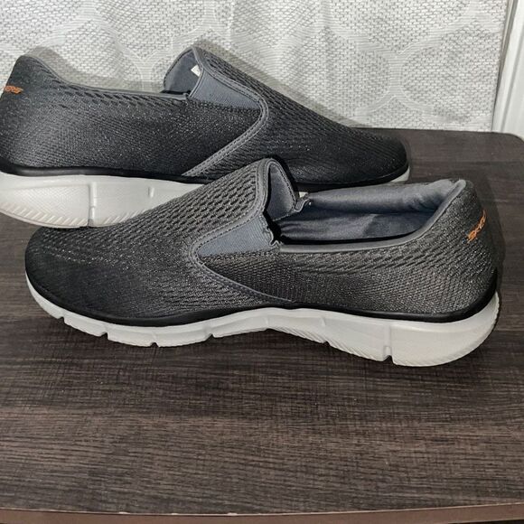 Skechers Men's Equalizer Double Play Slip-On Loafer, Size 11.5 - Picture 5 of 7